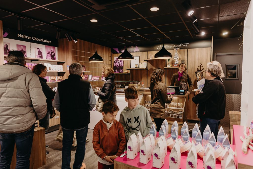 Cakao-photo-boutique-interieur-clients